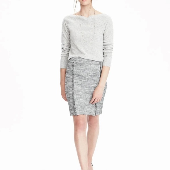 Banana Republic Boucle Fringe Skirt Color Gray Texture Size 0 - Picture 1 of 8